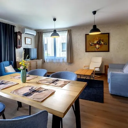 Ares Slopeside Apartman *